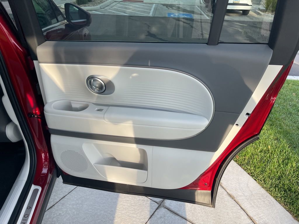 New 2026 Hyundai Ioniq 9 SEL w/ Tow & Go Package image 13