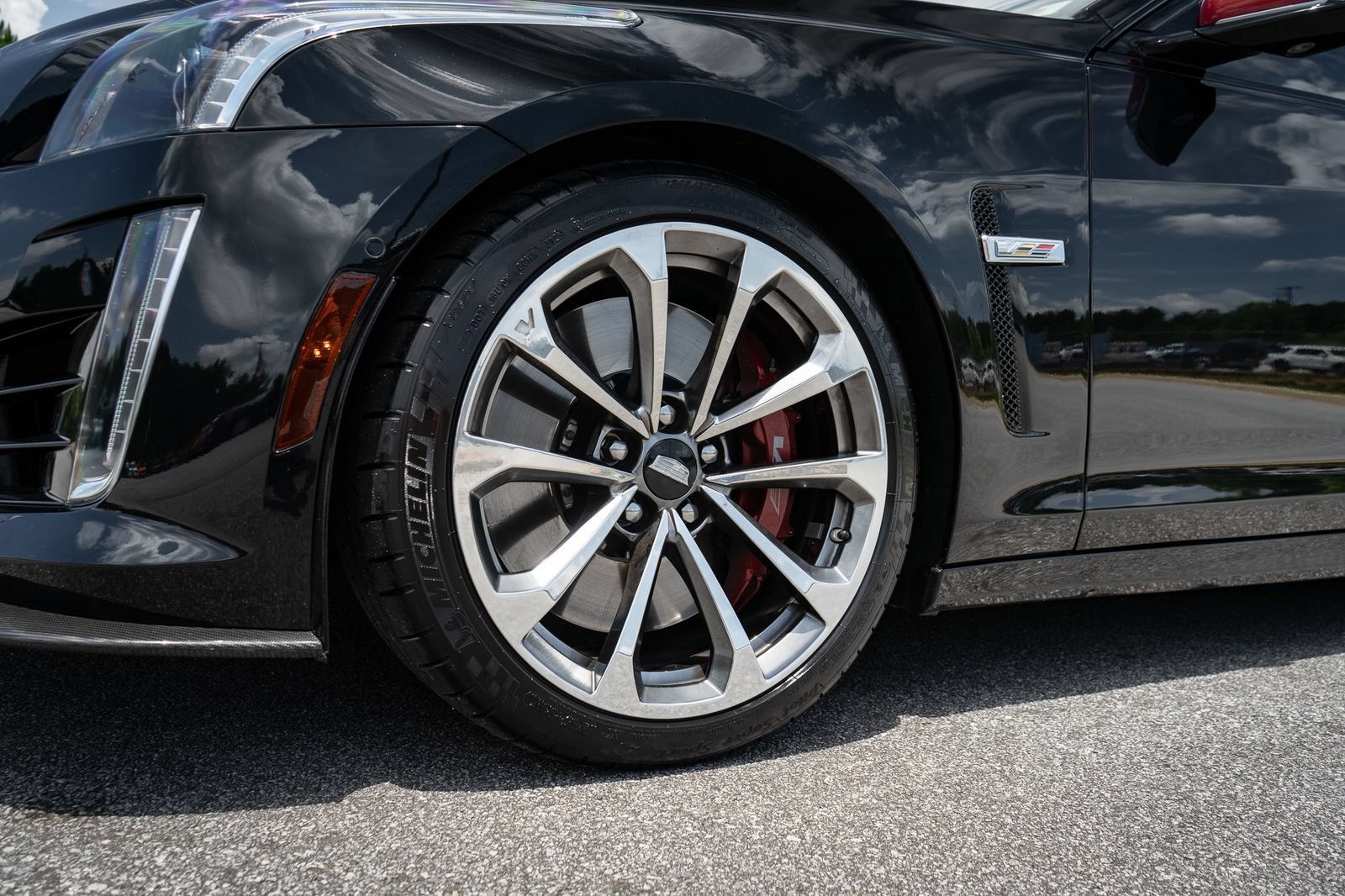 Used 2018 Cadillac CTS V RWD image 13