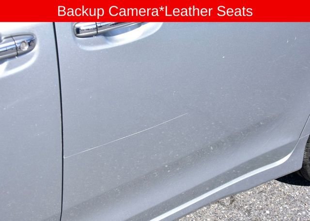 Used 2020 Toyota Sienna XLE w/ XLE Navigation Package image 3