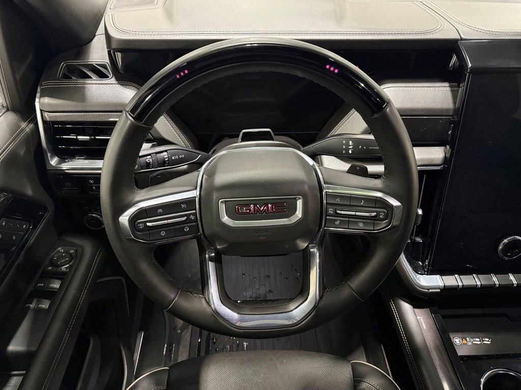 Used 2025 GMC Yukon XL Elevation AWD/4WD image 26