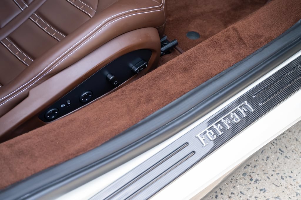 Used 2018 Ferrari 488 Spider RWD image 63