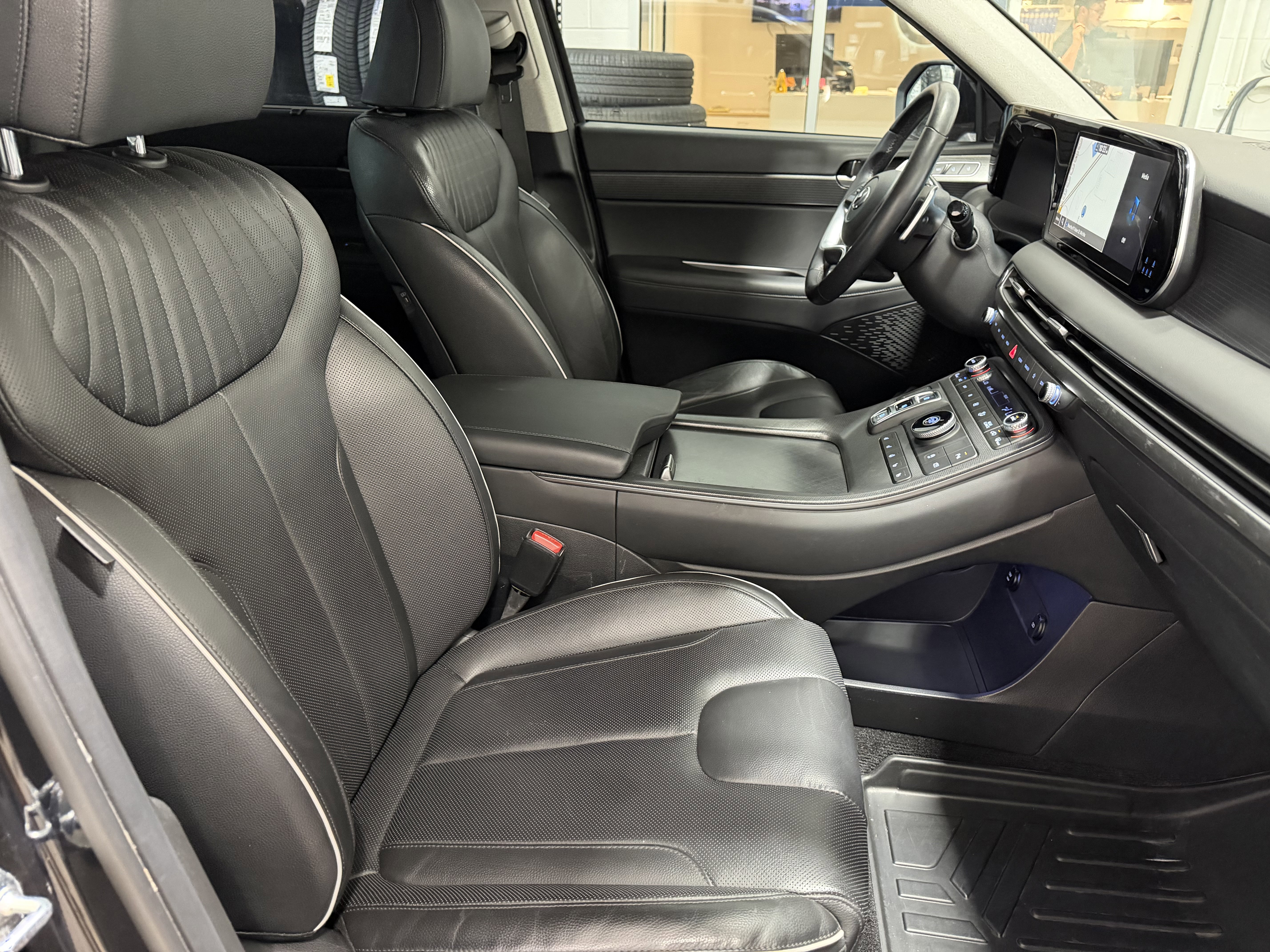 Used 2023 Hyundai Palisade Limited FWD image 27