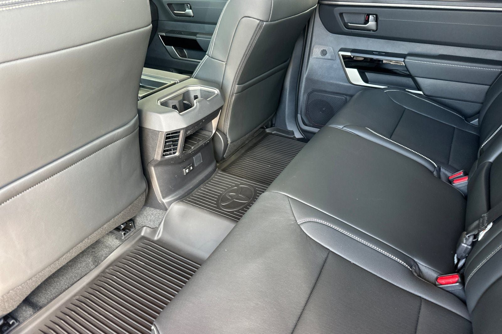 New 2026 Toyota Tundra Limited AWD/4WD image 19