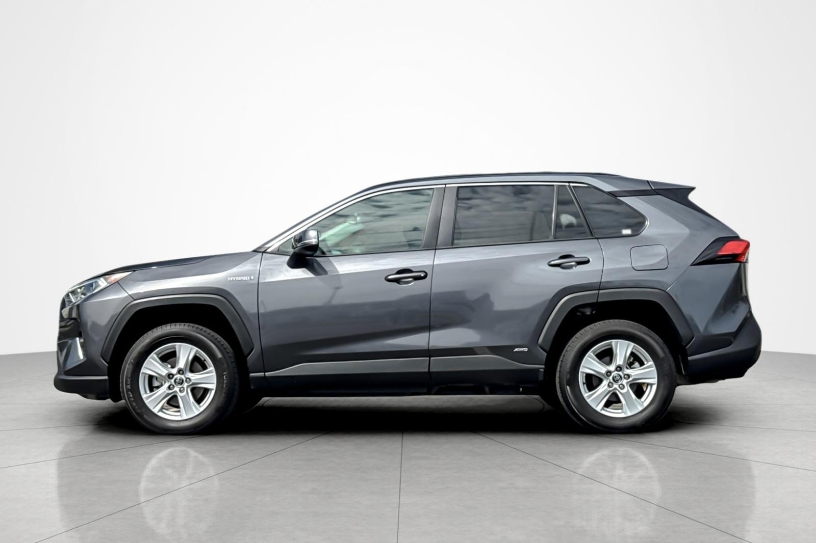 Certified 2021 Toyota RAV4 XLE AWD/4WD image 2