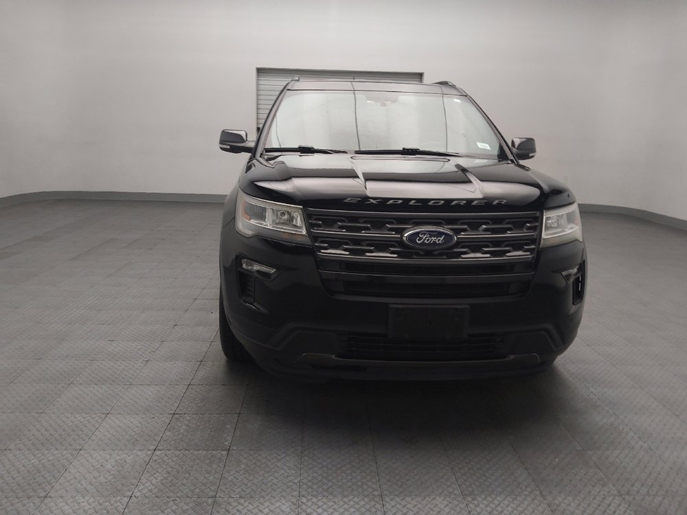 Used 2018 Ford Explorer XLT w/ Equipment Group 202A AWD/4WD image 14