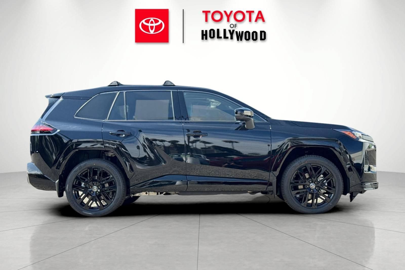 New 2026 Toyota RAV4 XSE AWD/4WD image 3