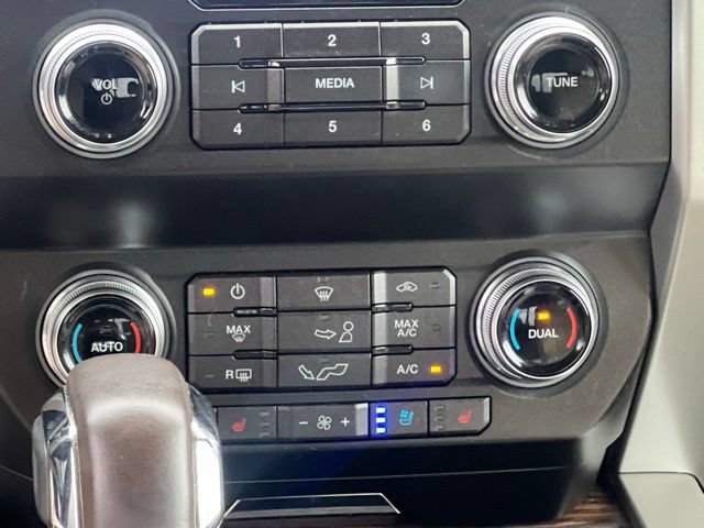 Used 2019 Ford F150 Lariat w/ Equipment Group 502A Luxury RWD image 30