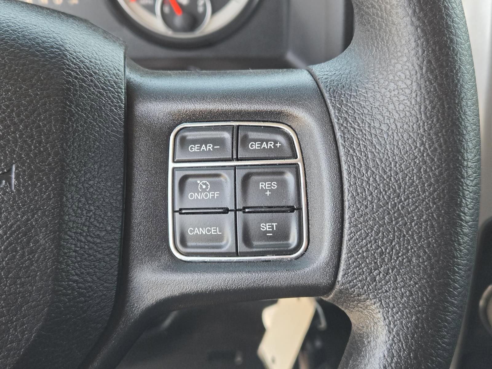 Used 2020 RAM 1500 Classic SLT image 18