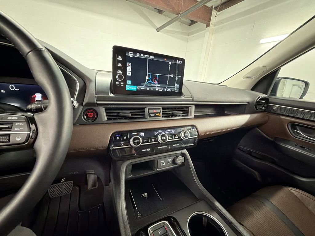 Used 2023 Honda Pilot Elite image 18