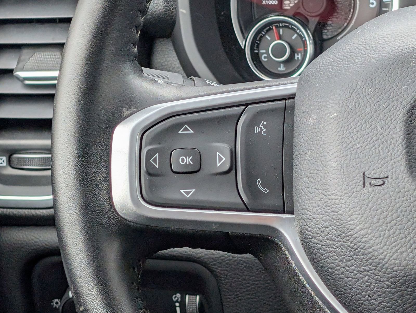 Used 2024 RAM 2500 Big Horn w/ Sport Appearance Package image 14