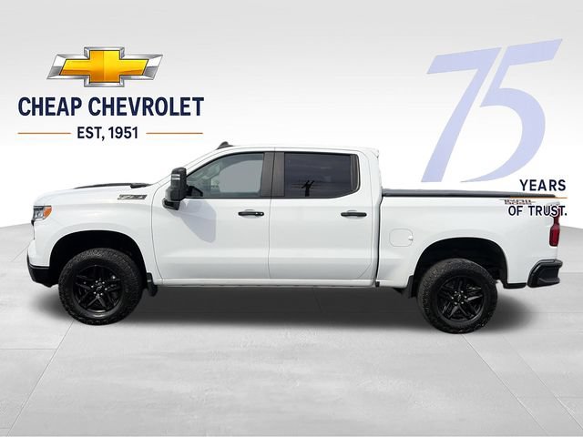Used 2024 Chevrolet Silverado 1500 LT Trail Boss w/ Convenience Package II AWD/4WD image 2