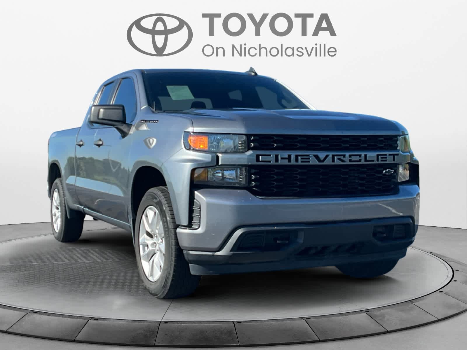 Used 2021 Chevrolet Silverado 1500 Custom w/ LPO, Dark Essentials Package AWD/4WD image 8