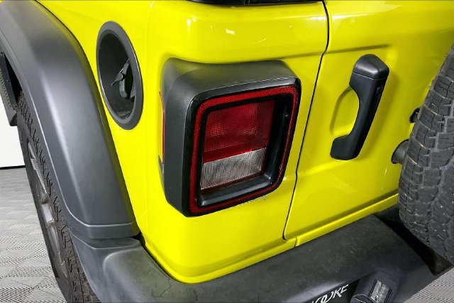 Used 2024 Jeep Wrangler Sport AWD/4WD image 18