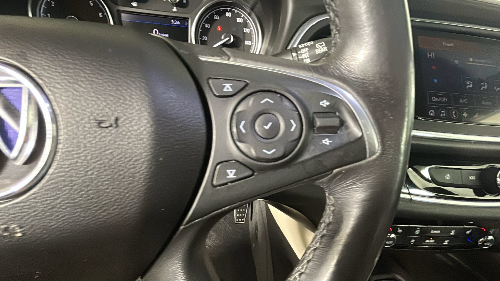 Used 2020 Buick Enclave Essence w/ LPO, Floor Liner Package FWD image 21