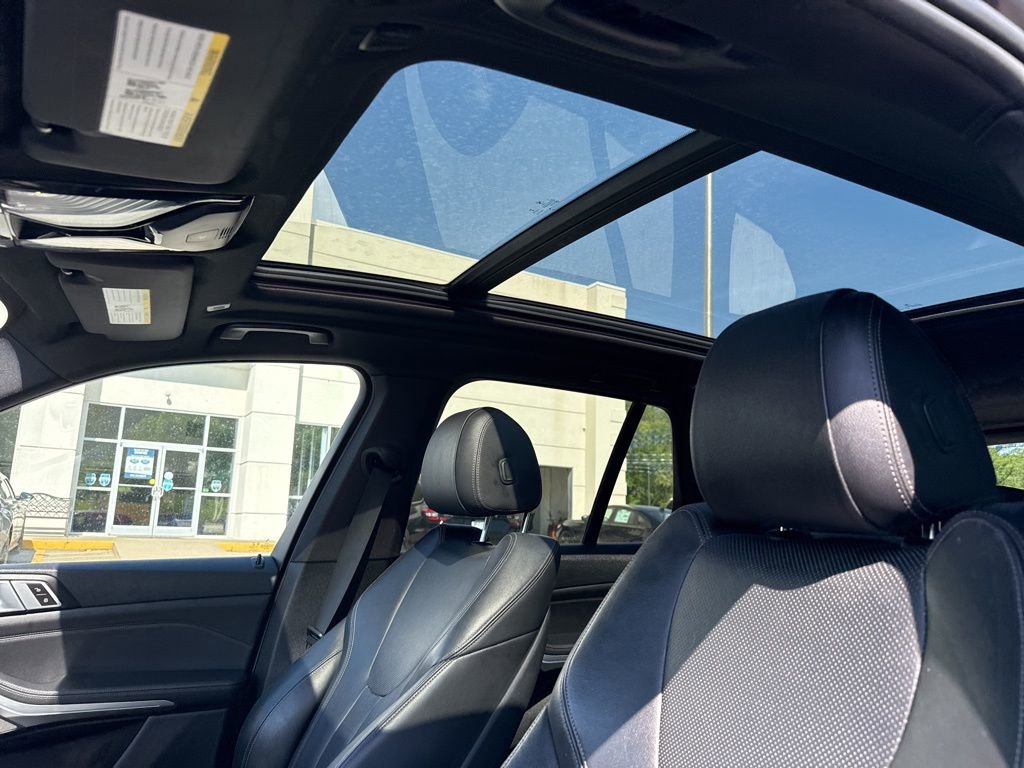 Used 2019 BMW X5 xDrive40i w/ Premium Package 2 AWD/4WD image 19
