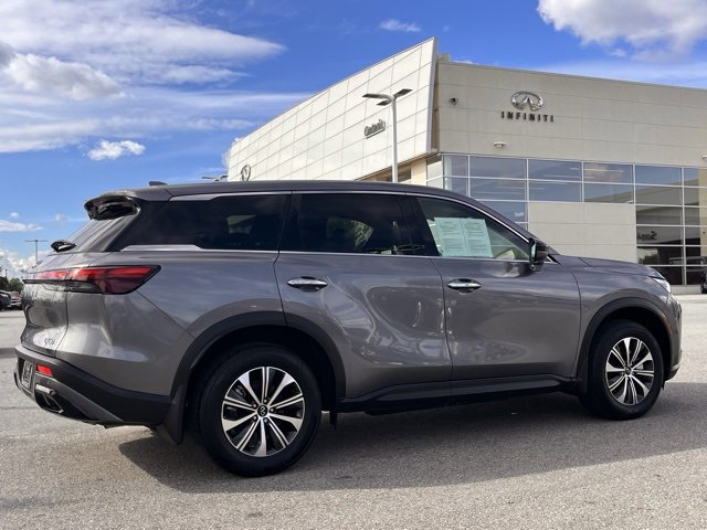Certified 2025 INFINITI QX60 Pure image 5