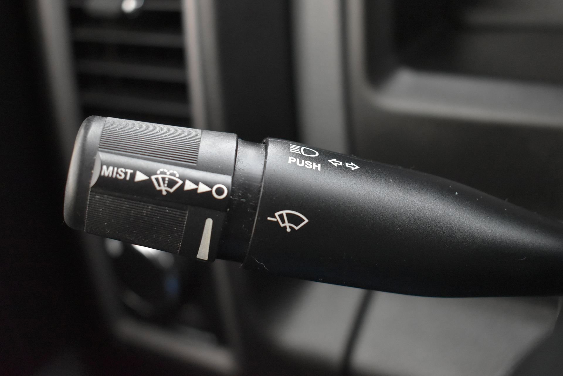 Used 2018 RAM 2500 Tradesman w/ Chrome Appearance Group image 21