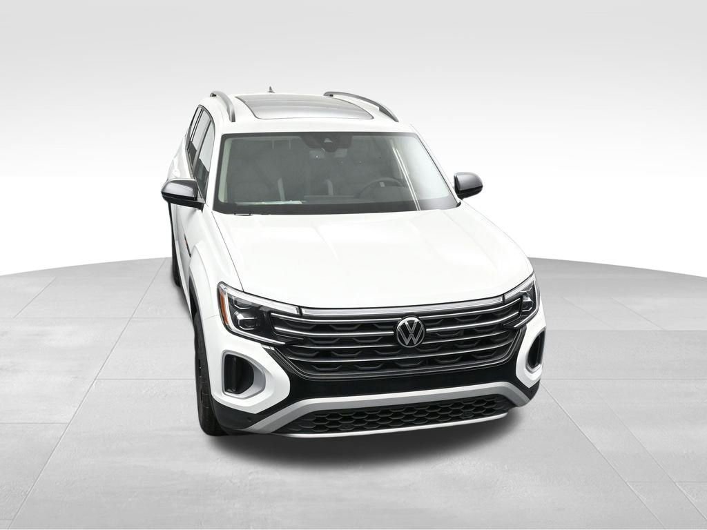 New 2025 Volkswagen Atlas Peak Edition SE image 27