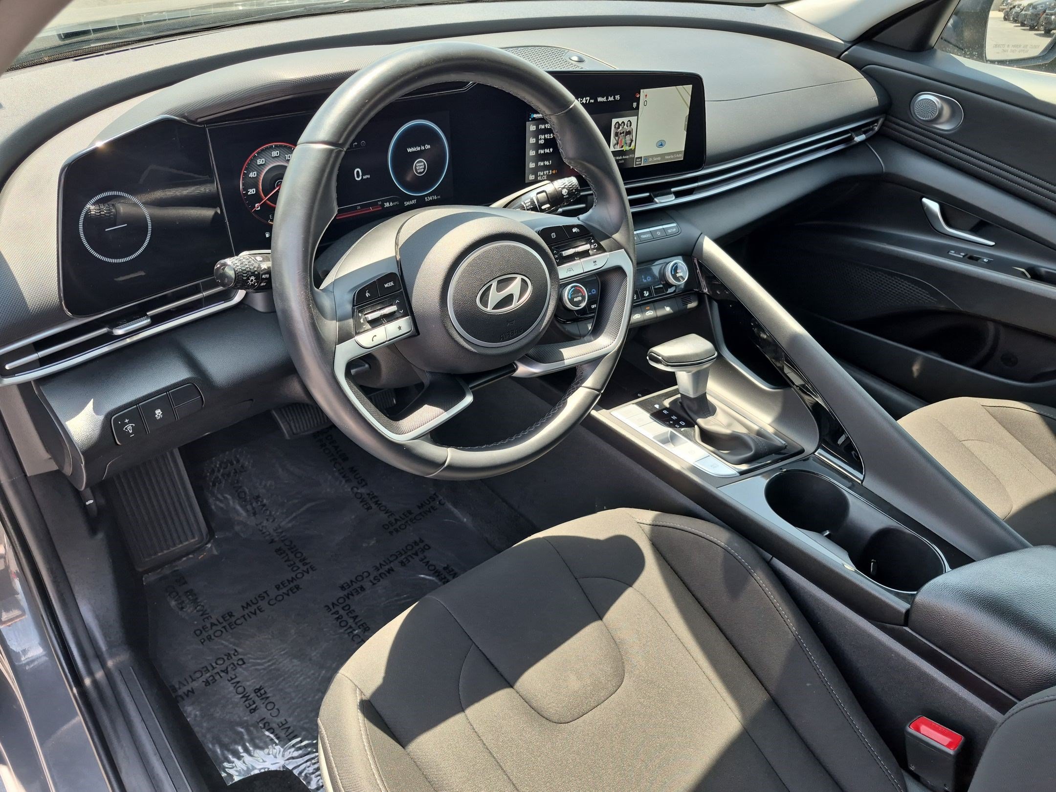 Certified 2025 Hyundai Elantra SEL FWD image 13