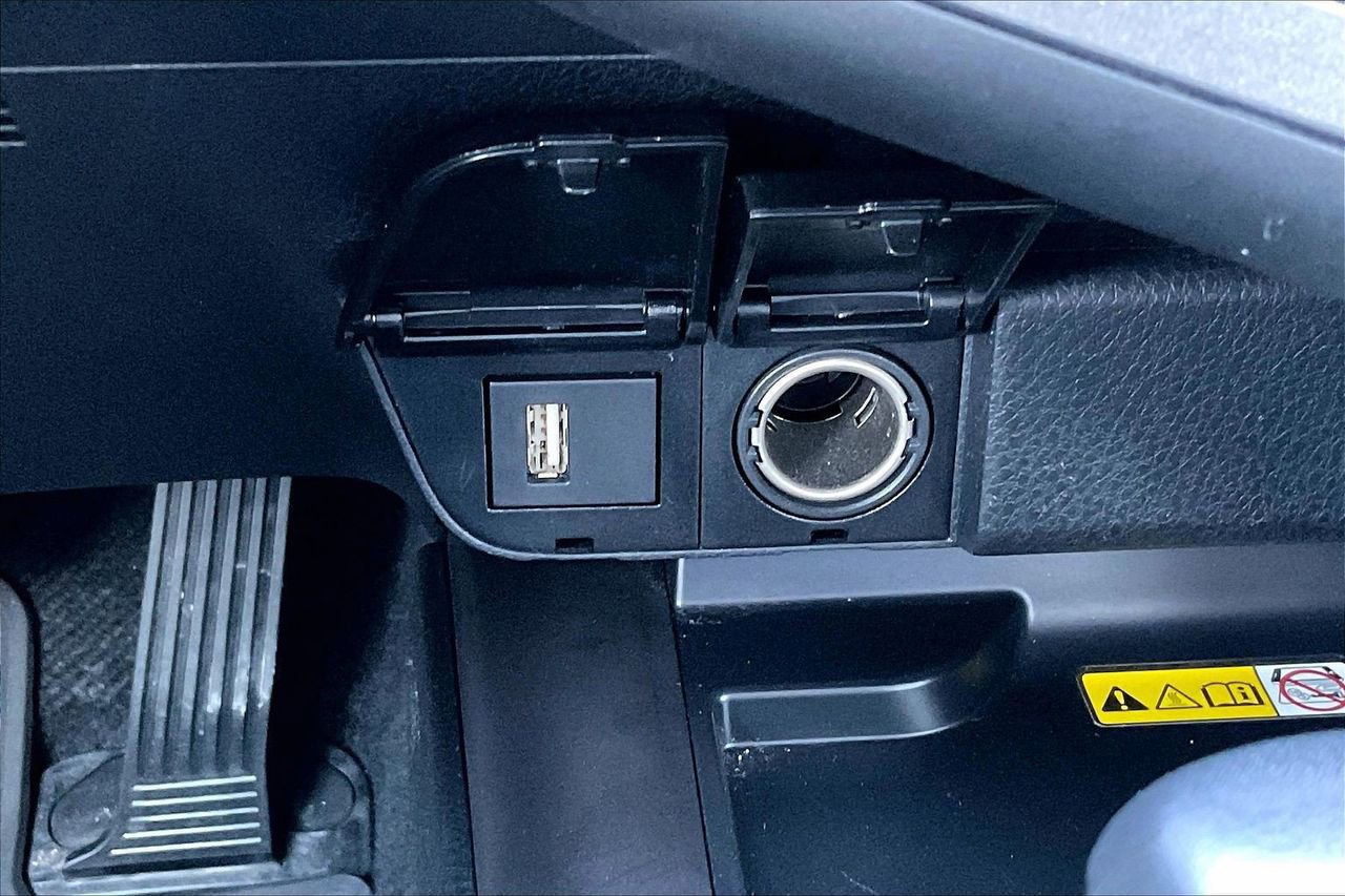 Used 2023 Toyota Camry XSE w/ Cold Weather Package image 18