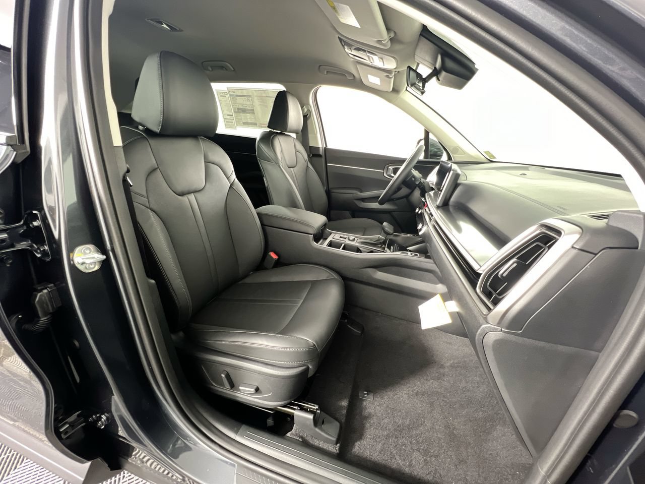 New 2026 Kia Sorento S w/ S Panoramic Sunroof Package FWD image 27