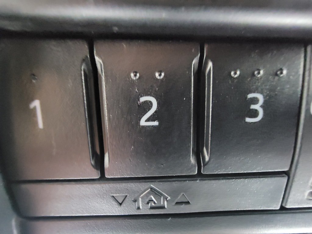 Used 2014 Toyota 4Runner Limited AWD/4WD image 30