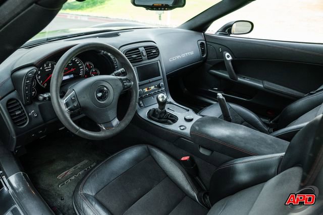 Used 2012 Chevrolet Corvette Z06 w/ 3LZ Preferred Equipment Group image 2