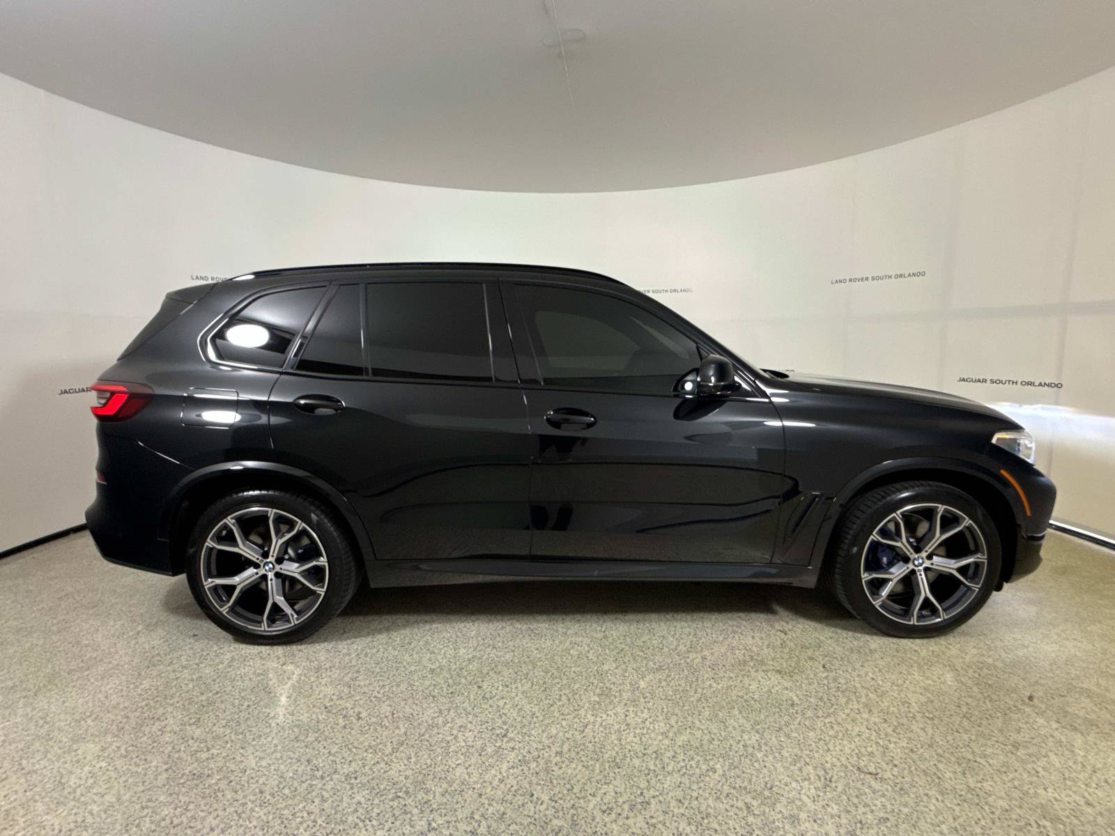Used 2023 BMW X5 sDrive40i w/ Executive Package RWD image 6