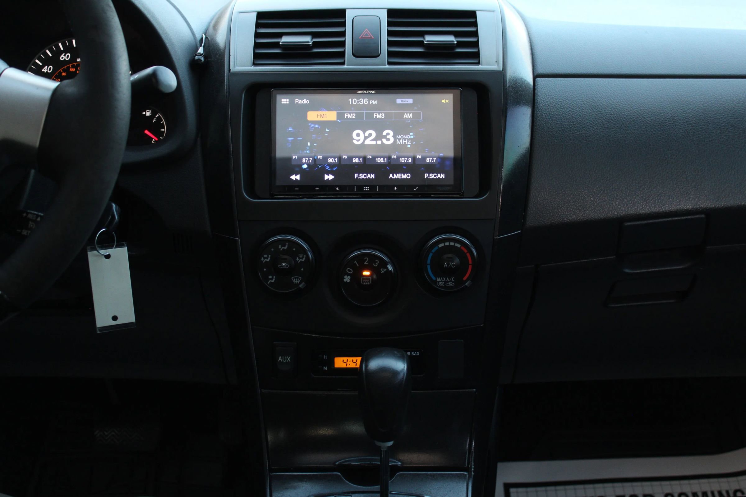 Used 2010 Toyota Corolla S image 20