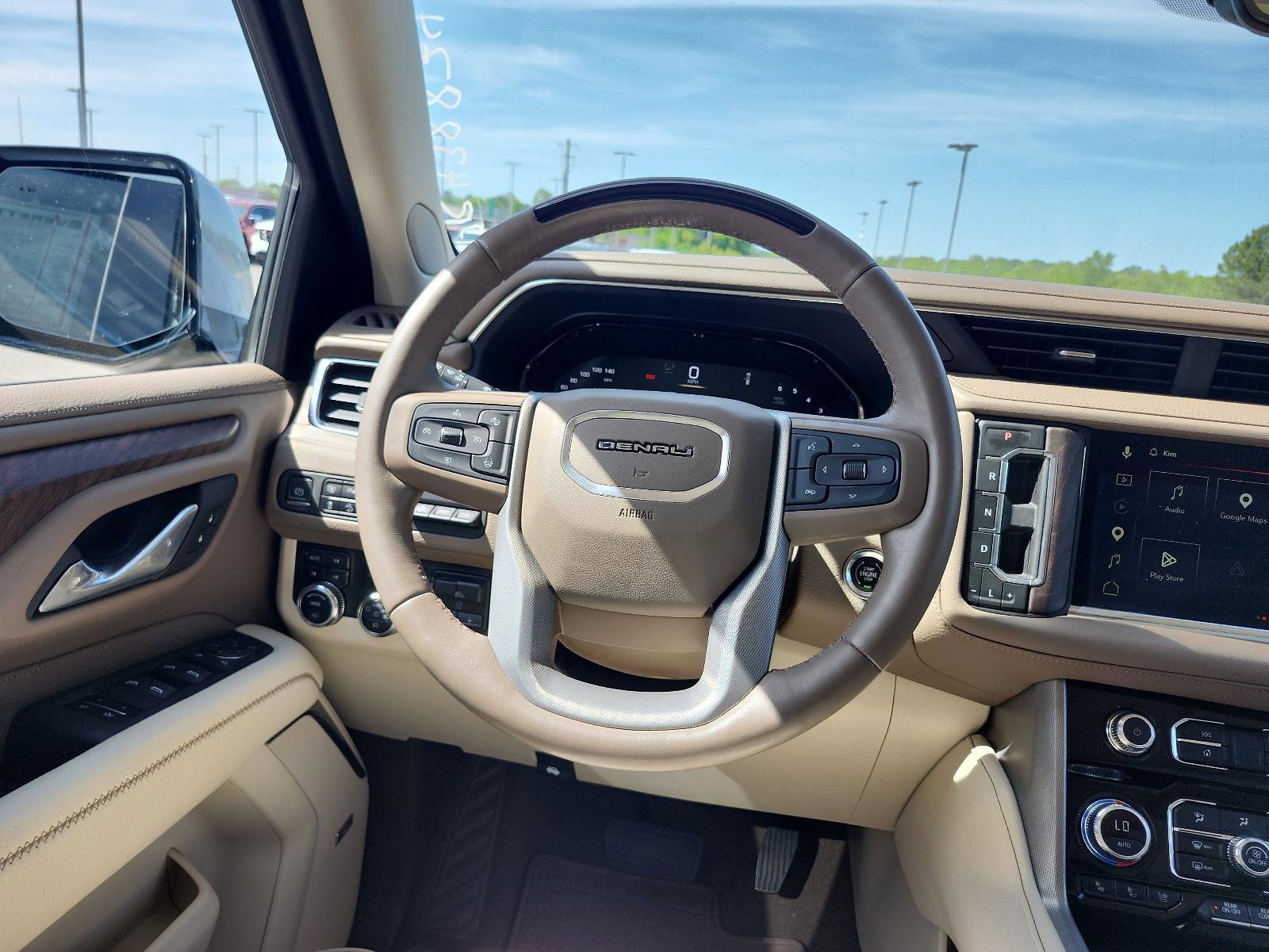 Used 2023 GMC Yukon XL Denali w/ Denali Reserve Package image 16