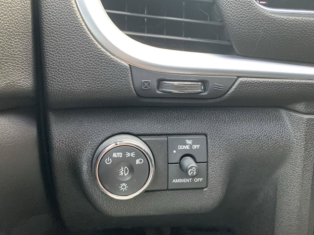 Used 2015 Chevrolet Traverse LTZ AWD/4WD image 21