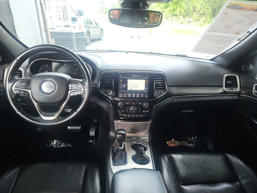 Used 2019 Jeep Grand Cherokee Limited AWD/4WD image 14