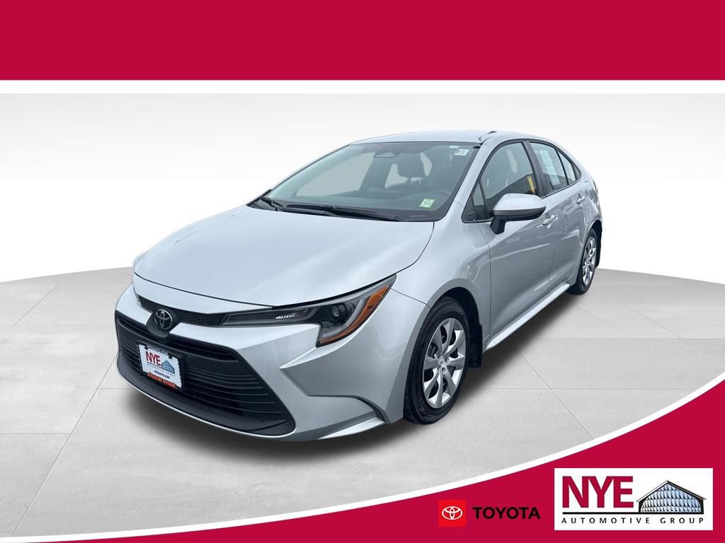 Used 2026 Toyota Corolla LE image 1