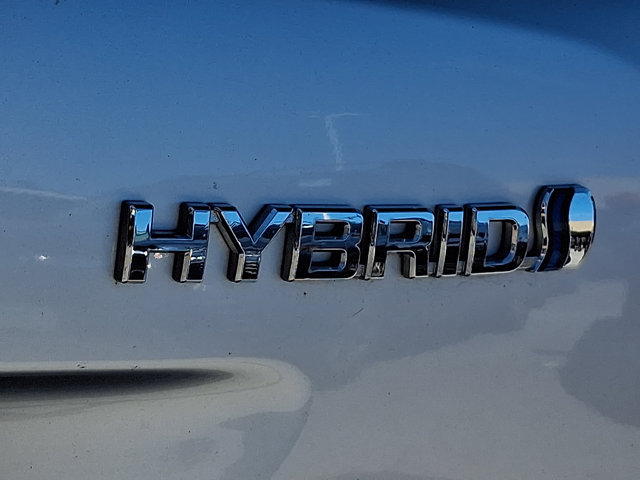 Used 2018 Toyota Prius Four FWD image 32
