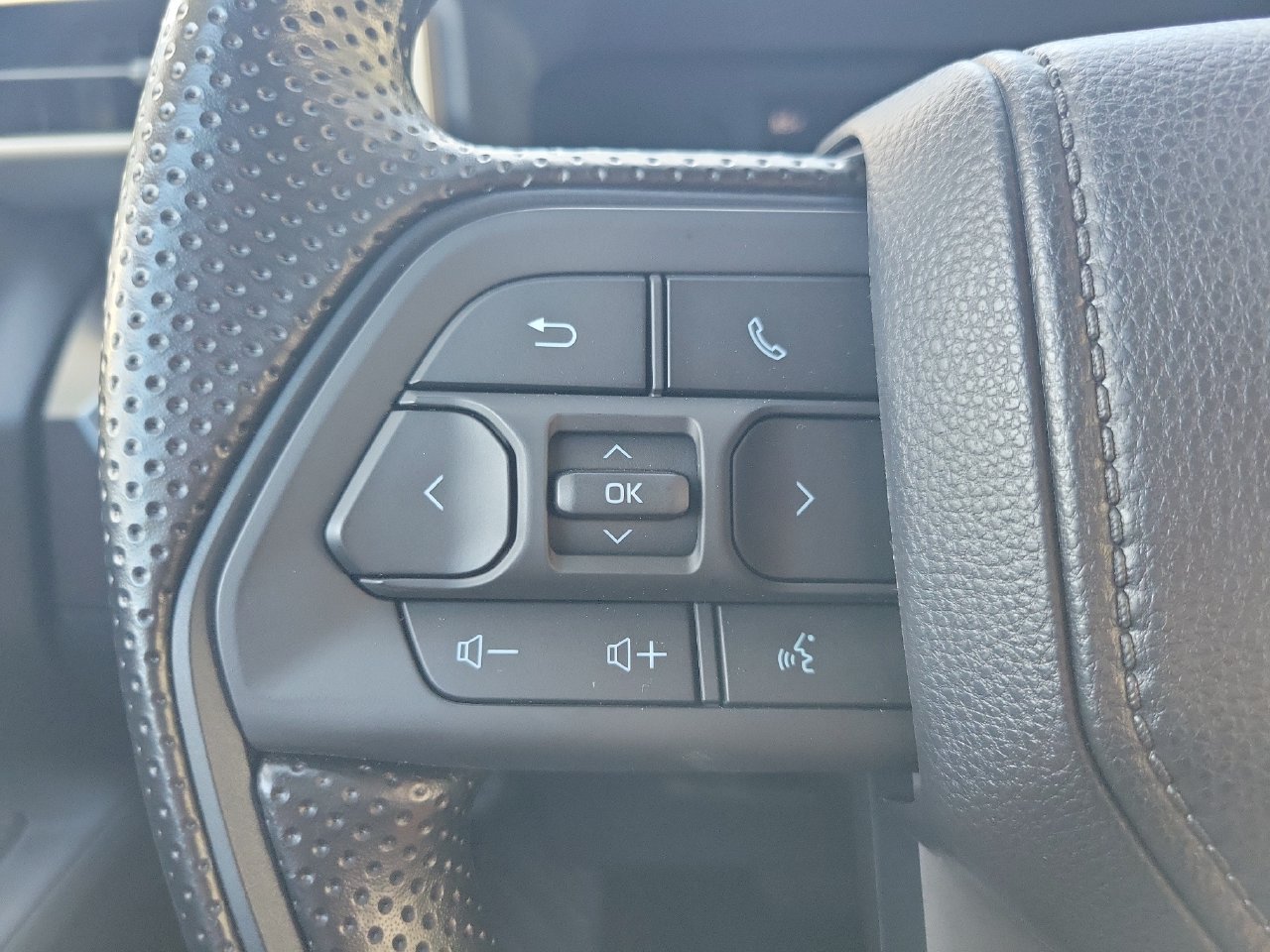 Used 2026 Toyota Tacoma SR5 AWD/4WD image 17
