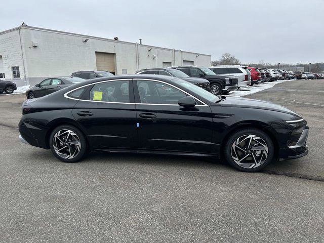 New 2026 Hyundai Sonata SEL image 2