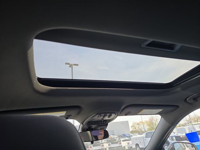 New 2026 Chevrolet Trax RS w/ Sunroof Package FWD image 13