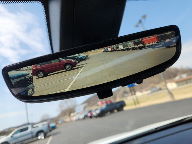 Used 2023 Chevrolet Traverse RS w/ LPO, Floor Liner Package image 53