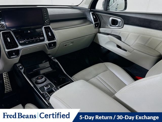 Used 2022 Kia Sorento SX Prestige w/ Panoramic Sunroof Package image 27