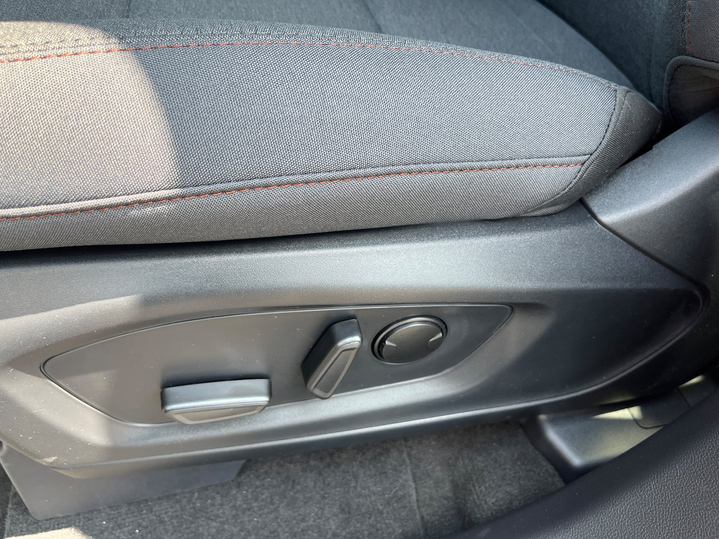 New 2026 Ford Explorer Active AWD/4WD image 10