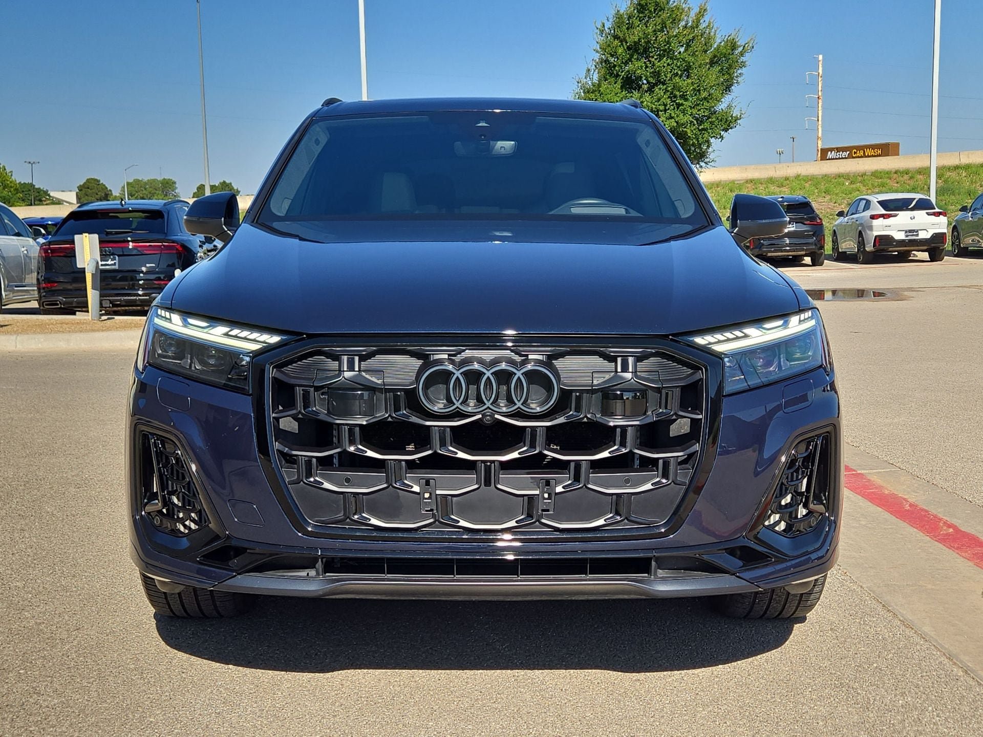 Certified 2025 Audi SQ7 Prestige AWD/4WD image 10