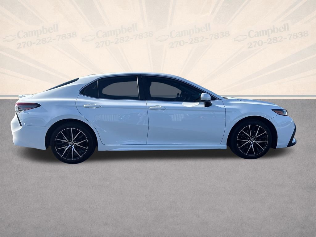 Used 2021 Toyota Camry SE FWD image 16