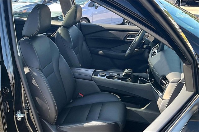 Certified 2024 Nissan Rogue SL w/ SL Premium Package image 28