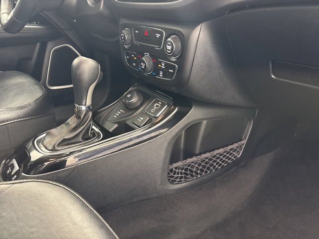 Used 2018 Jeep Compass Limited AWD/4WD image 29