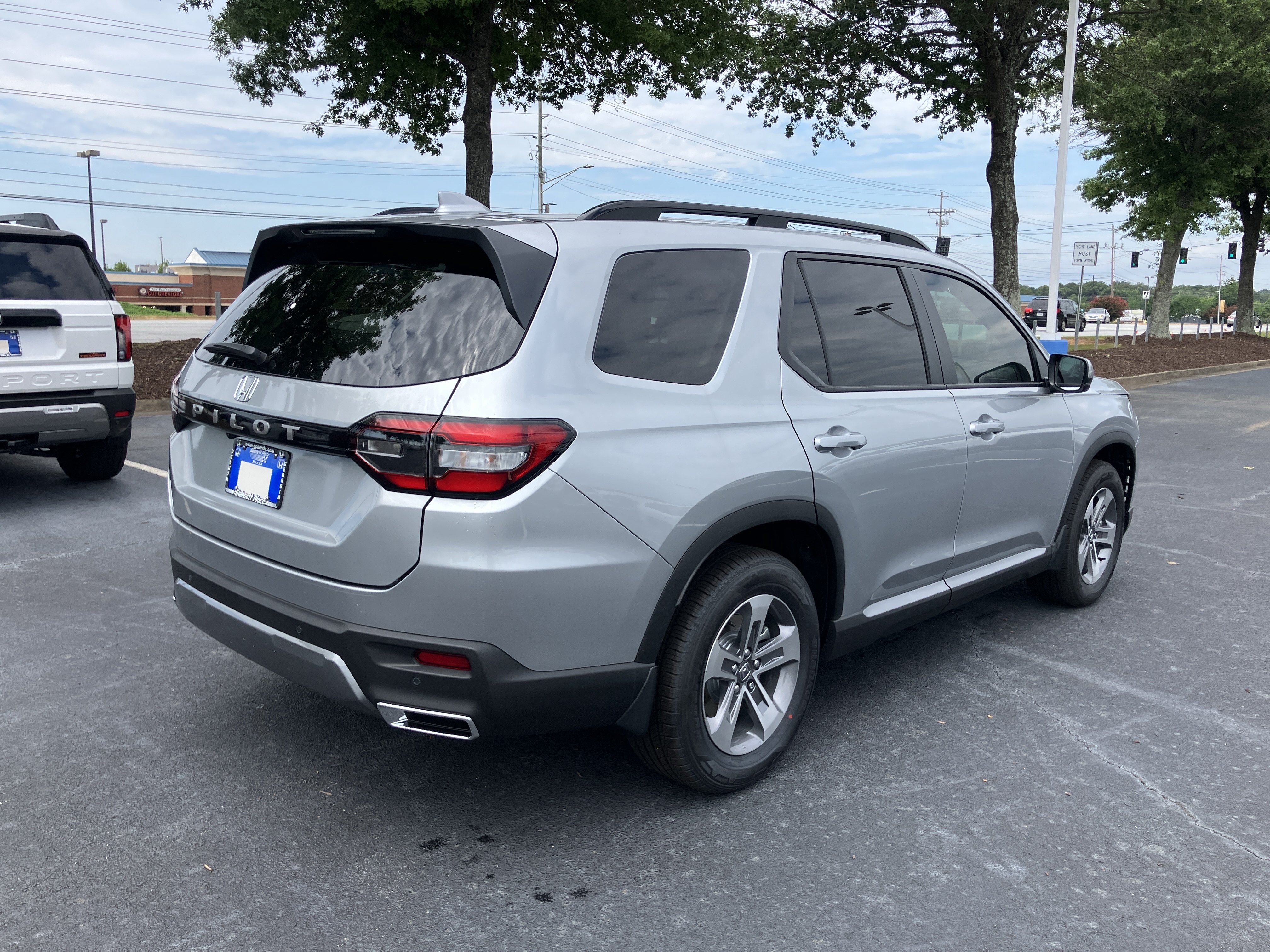 New 2026 Honda Pilot EX-L image 9