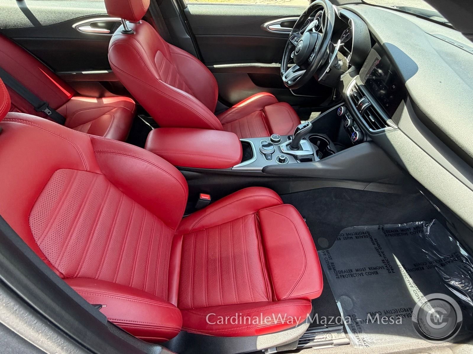 Used 2022 Alfa Romeo Giulia Veloce RWD image 12