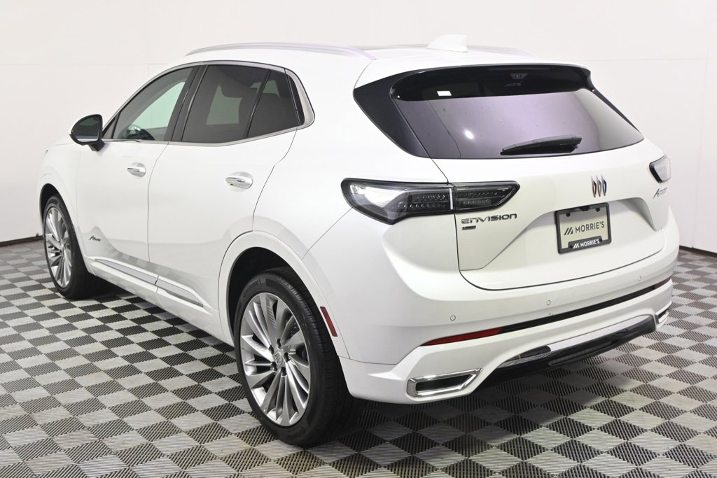 Used 2024 Buick Envision Avenir image 3