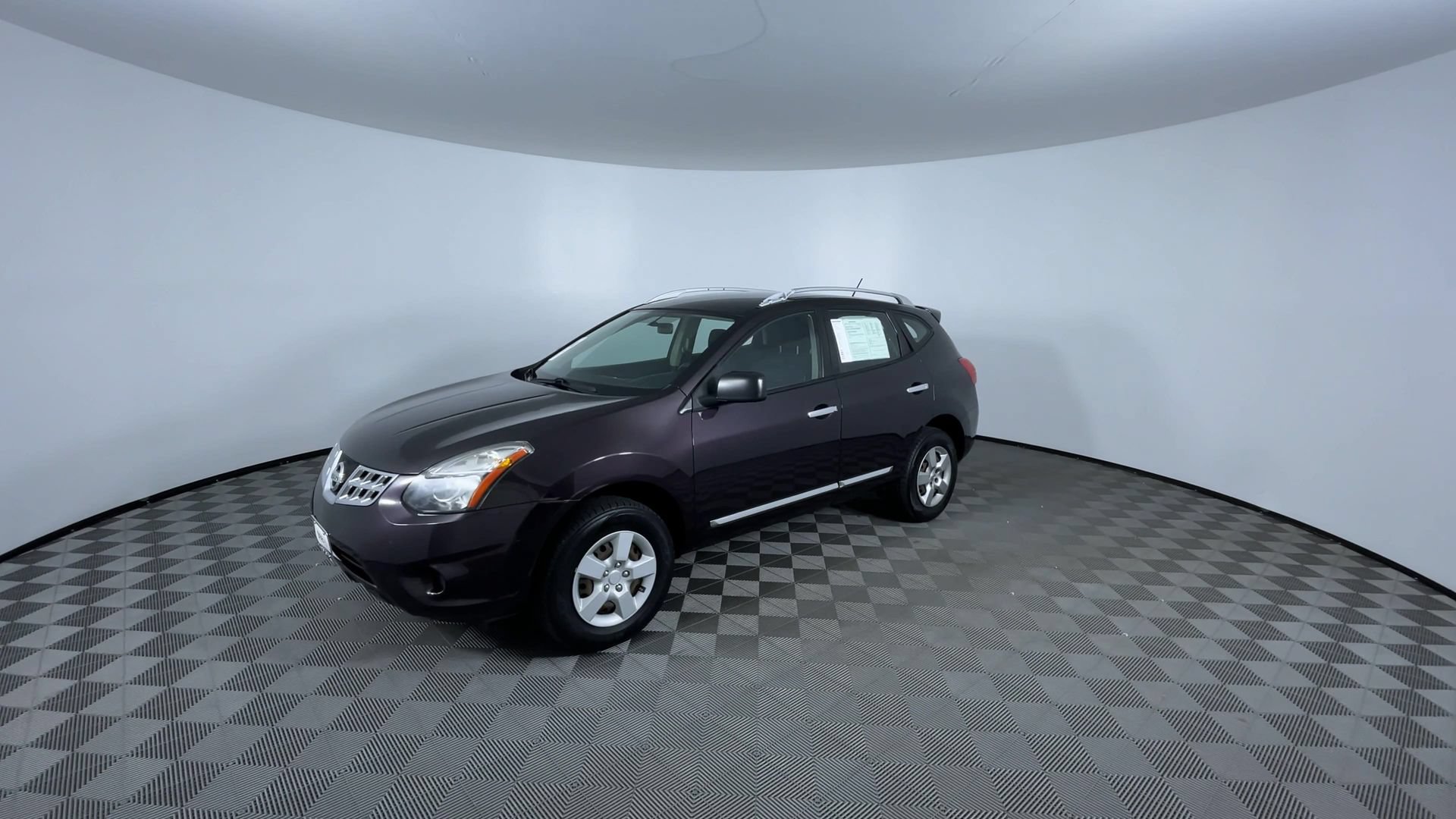 Used 2014 Nissan Rogue S w/ Convenience Package AWD/4WD image 4
