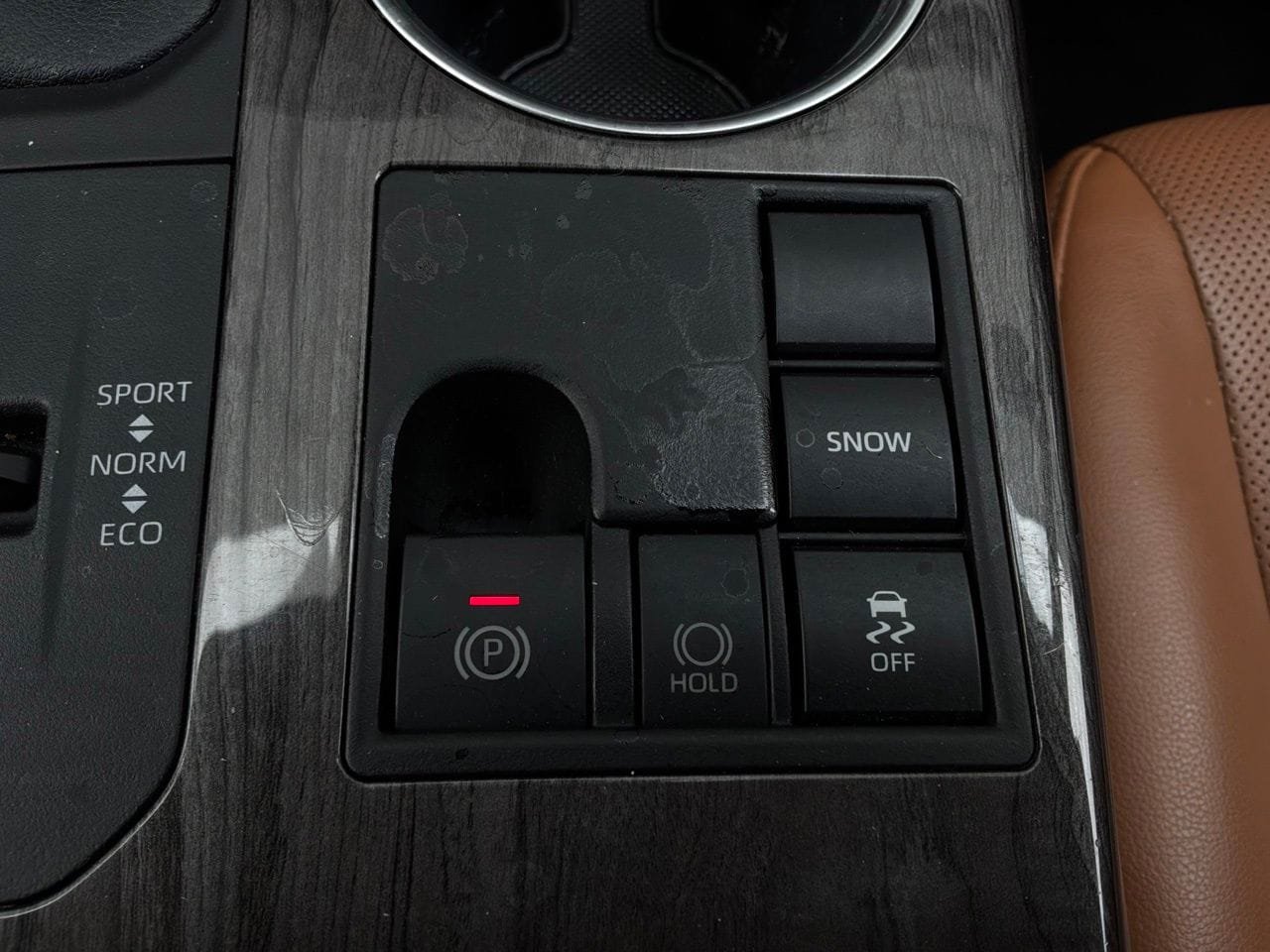 Used 2023 Toyota Highlander Platinum FWD image 28