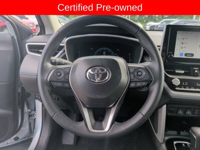 Used 2025 Toyota Corolla Cross XLE FWD image 15